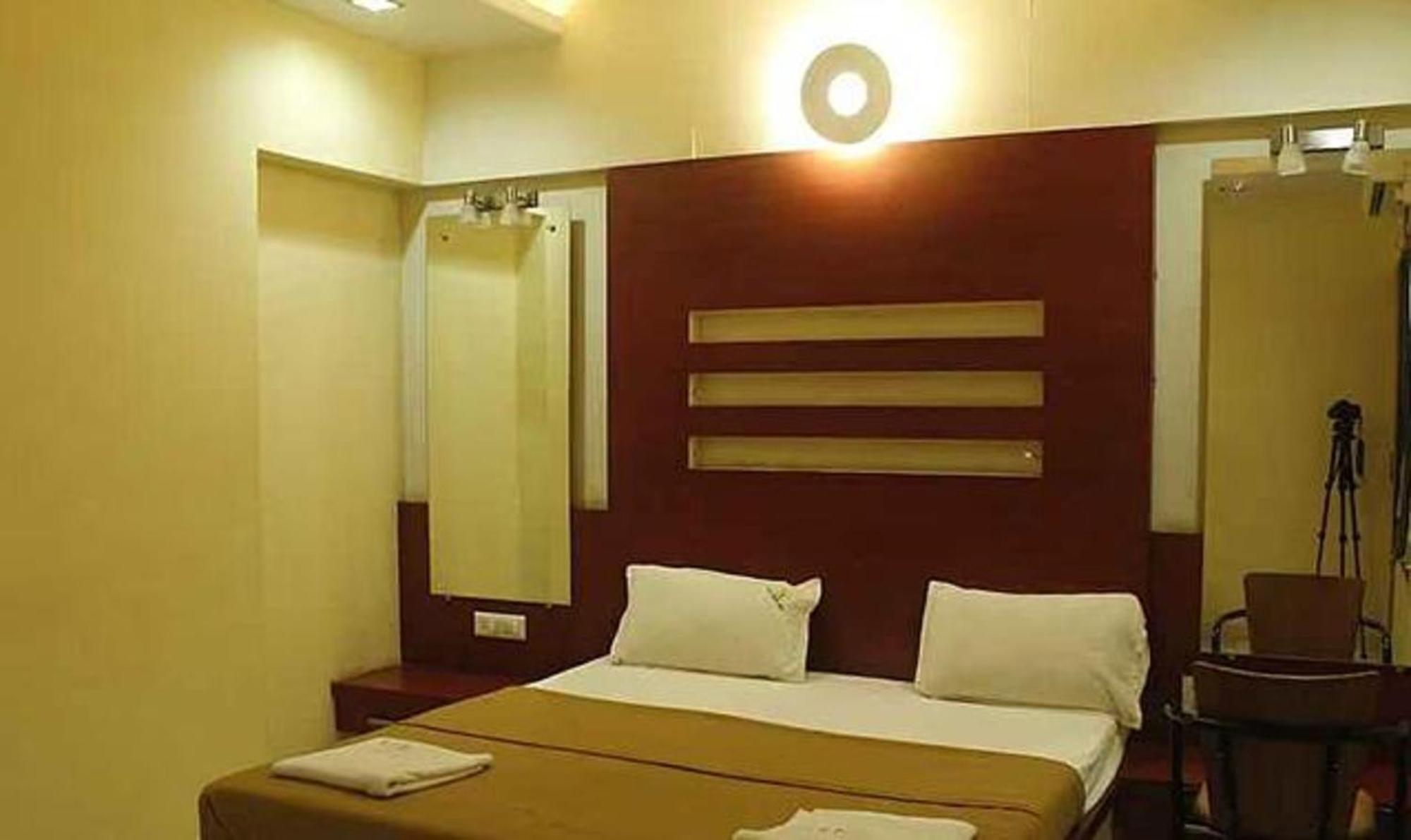 Fabhotel Skylark Inn Nashik Chambre photo