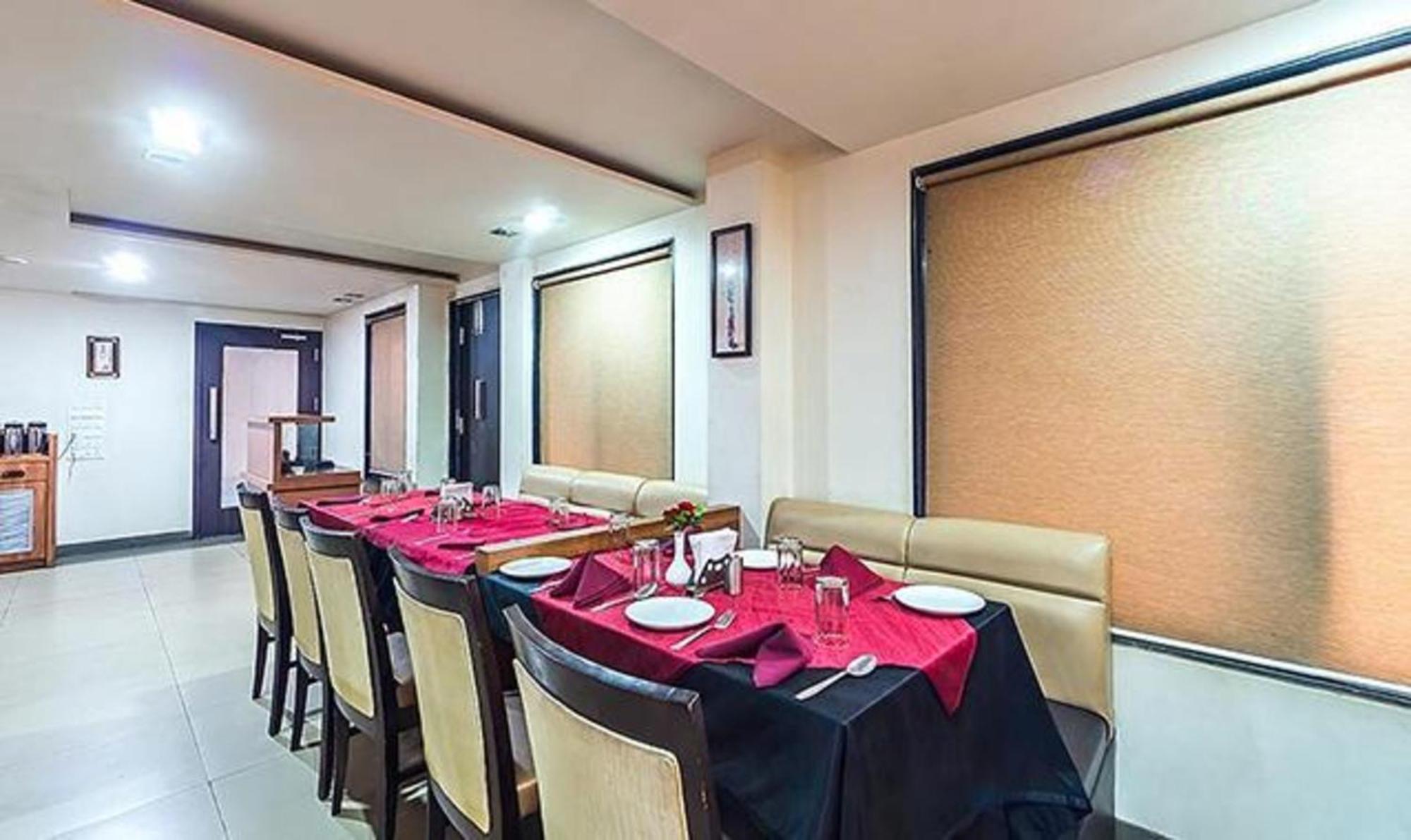 Fabhotel Skylark Inn Nashik Extérieur photo