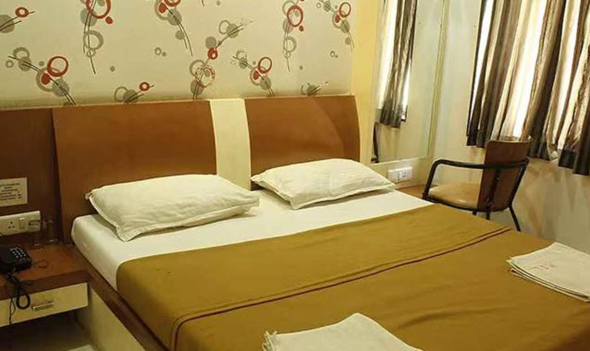 Fabhotel Skylark Inn Nashik Extérieur photo